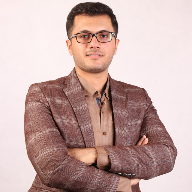 مدیر ارشد فناوری اطلاعات، آقای امیر ثروتی